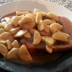 A picture of French toast that goes bananas.