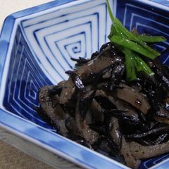 A picture of Macrobiotic Simmered Hijiki Seaweed and Konnyaku.