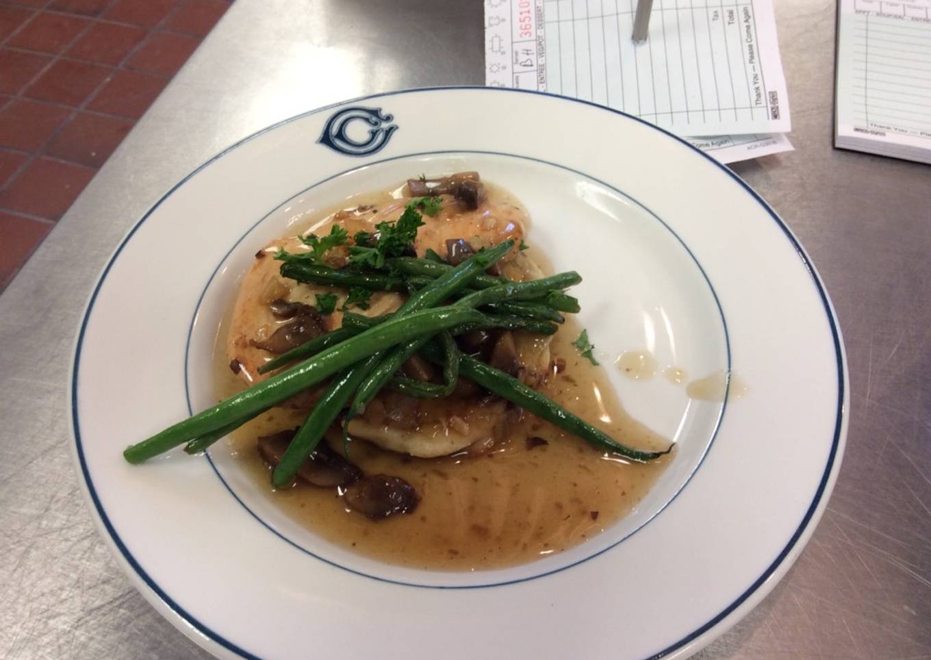 Chicken Marsala w/ Sautéed Garlic Green Beans