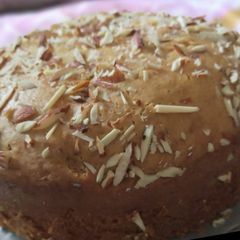 A picture of Milkmaid Cake.