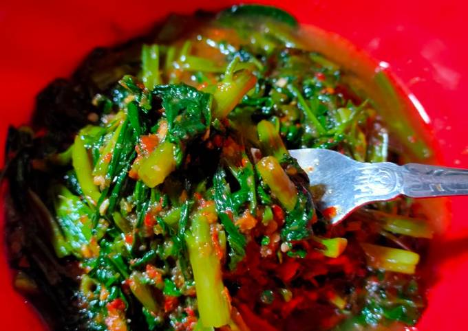 Langkah Mudah untuk Menyiapkan Tumis kangkung Pedas yang Bikin Ngiler