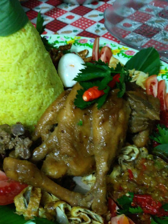 Bagaimana Menyiapkan Ingkung Ayam Kampung Menu Enak