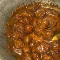 A picture of Semur Bola-bola Daging 🐄.