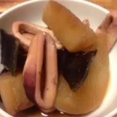 A picture of Pressure Cooker • Soft-Simmered Squid and Daikon Radish.