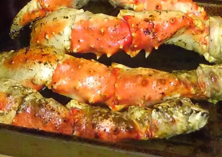 Easiest Way to Cook Perfect Fire Garlic Butter Colossal Crab!