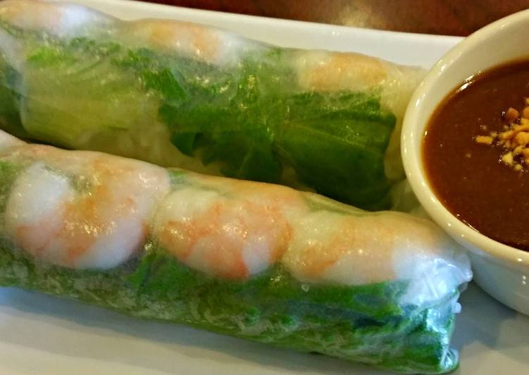 Steps to Make Speedy Mike&#39;s Vietnamese Spring Rolls