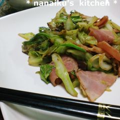 A picture of Stir Fried Bacon and Cabbage with Oyster Sauce.