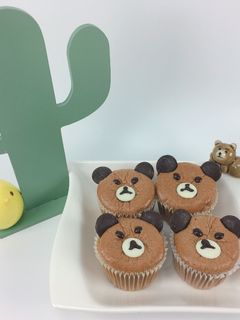 生氣的黑熊優格煉乳杯子蛋糕 的食譜成品照片