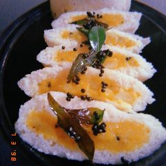 A picture of Stuffed Idli.