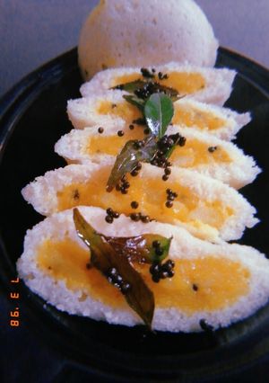 A picture of Stuffed Idli.