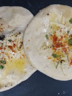 ચીઝ બટર નાન (Cheese Butter Naan Recipe In Gujarati) રેસીપી મુખ્ય ફોટો