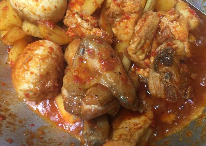 Resep Bali ayam,telur,tahu,kentang simple😋 yang Enak