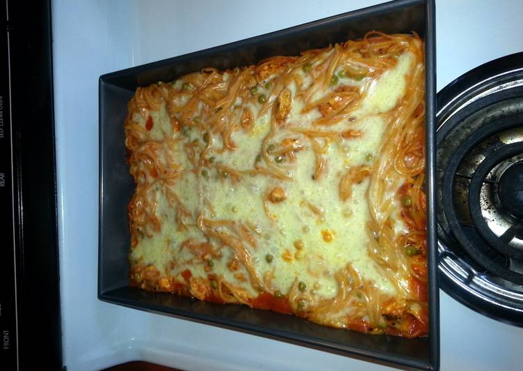 Step-by-Step Guide to Prepare Super Quick Homemade baked spaghetti with chicken