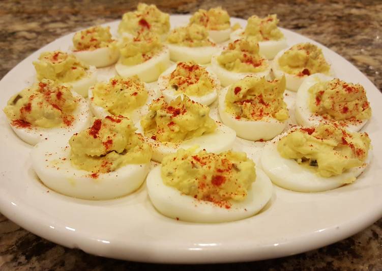 Easiest Way to Make Super Quick Homemade Southern Style Thanksgiving Deviled Eggs!