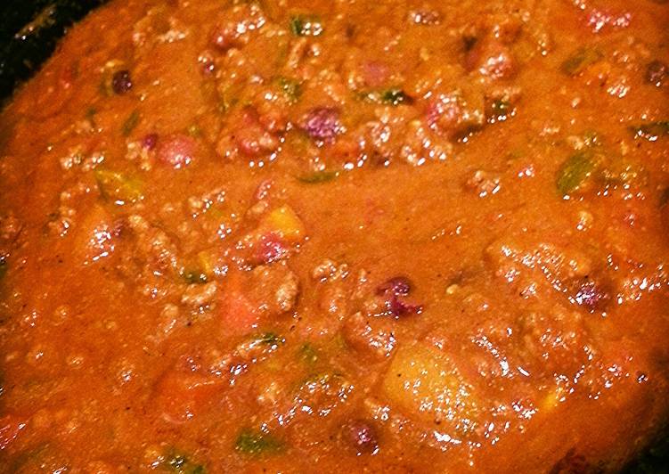 Recipe of Homemade Trav&#39;s Spicy Beef Hummus Chili