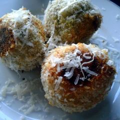 A picture of Pesto Chicken 'Boulders'.