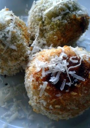 A picture of Pesto Chicken 'Boulders'.