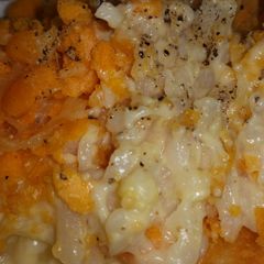 A picture of Funeral Potatoes.