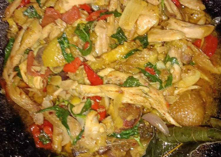 Resep @GURIH Suwir ayam kemangi pedas masakan sehari hari