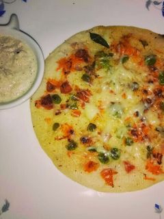 ઉત્તપમ (Uttapam recipe in gujarati) રેસીપી મુખ્ય ફોટો