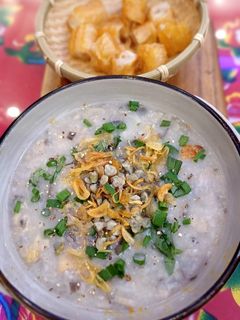 Hình của món Cháo hến.