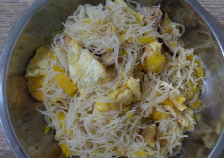 Recipe: Perfect 金瓜炒米粉 Fried Rice Vermicelli with Pumpkin
