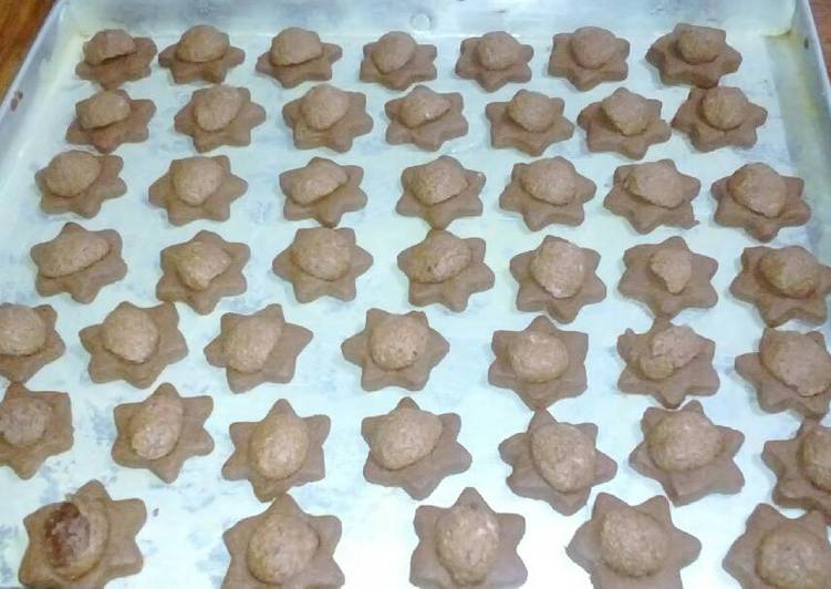 Langkah Mudah untuk Menyiapkan Kuker coklat toping coco crunch, Enak Banget
