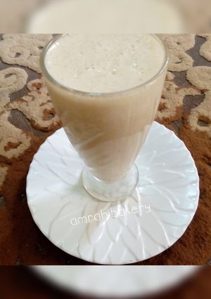 A picture of Banana smoothie.