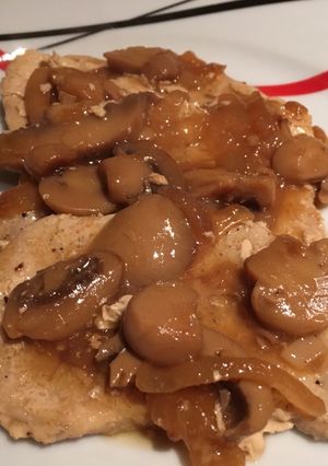Una foto de Filetes de lomo con champiñones