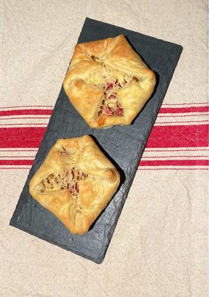 Une photo de Feuilleté panier champignons, lardons, fromage