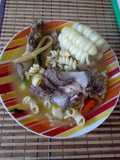 Caldito de huesos de res