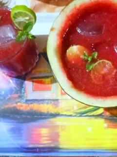वाटरमेलन जूस (watermelon juice recipe in Hindi) रेसिपी मुख्य फोटो