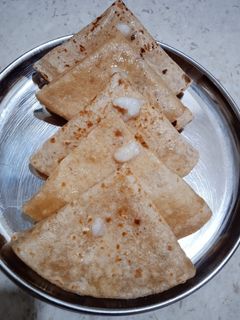 पडवाली रोटी (padwali roti recipe in Hindi) रेसिपी मुख्य फोटो