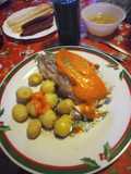 Sama al horno con papas arrugás y mojo de pimiento