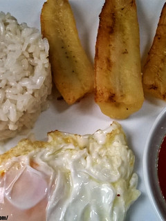 Una foto de Arroz a la cubana