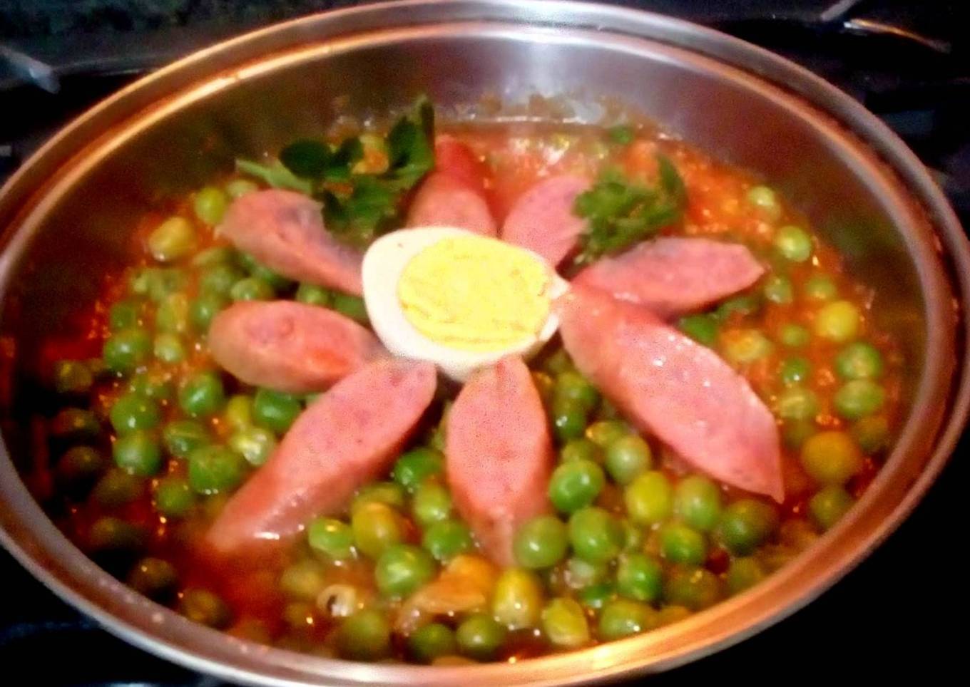 Alverja con Salchicha al Pesto