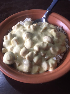 Una foto de Strogonoff de Pollo con arroz