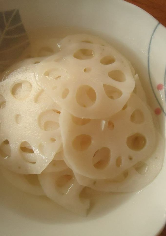 A picture of Crispy Pickled Lotus Root.