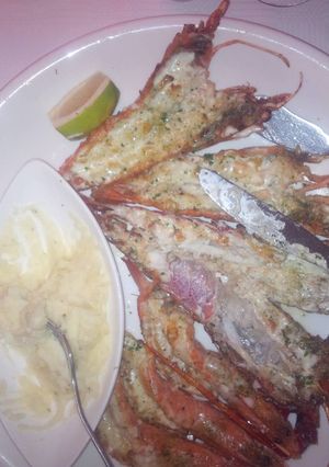 A picture of Shrimp and garlic sauce.