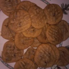 A picture of Simple. chocolate chip peanut butter cookies.
