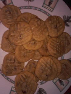 A picture of Simple. chocolate chip peanut butter cookies.