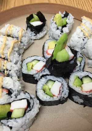 A picture of Easy California Roll.