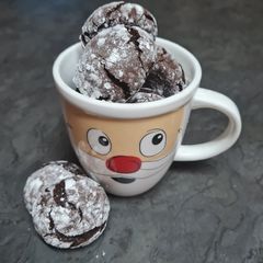 A picture of Chocolate Crinkle Cookies.
