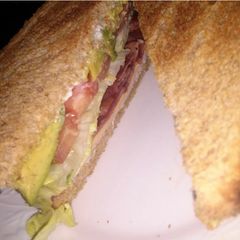 A picture of Turkey Bacon BLT.