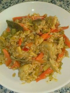 Una foto de Arroz jardinera, con toque de curry (Vegetariano)