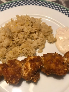 Una foto de Pinchitos de pollo con especias y kikos😋
