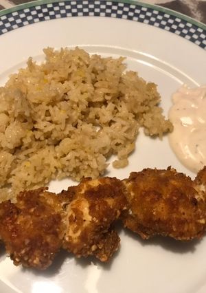 Una foto de Pinchitos de pollo con especias y kikos😋
