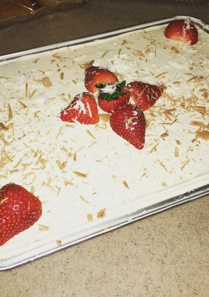 A picture of Ladyfingers Cheesecake.