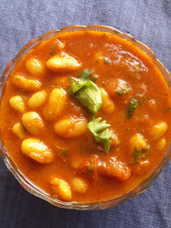 A picture of Tangy - spicy Rajma masala.