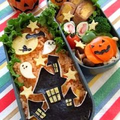A picture of Haunted House Character Bento for Halloween.